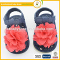 Sandalias descalzas de la niña del bebé de calidad superior al por mayor del verano de la venta al por mayor